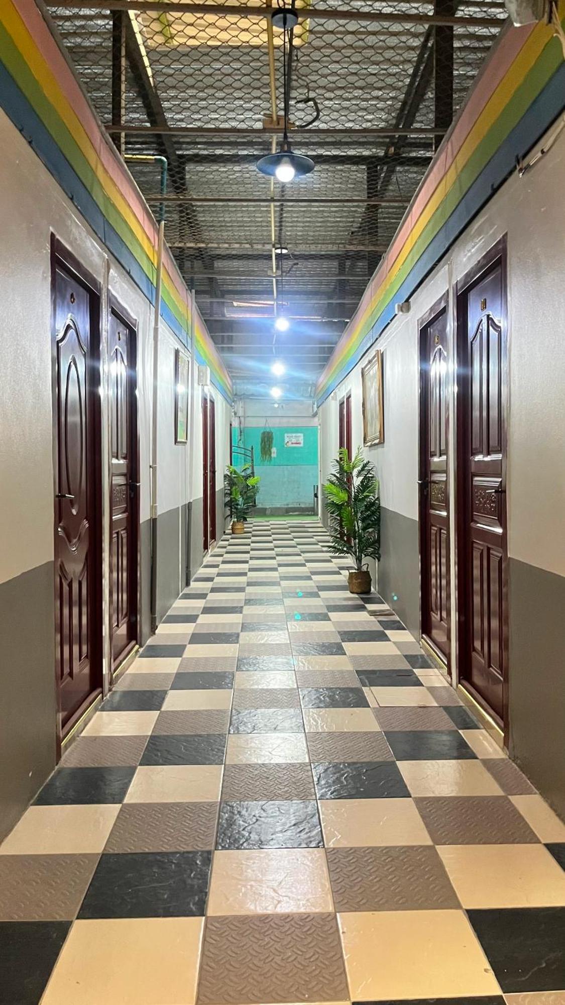 בנגקוק Pa Chalermchai Guesthouse מראה חיצוני תמונה