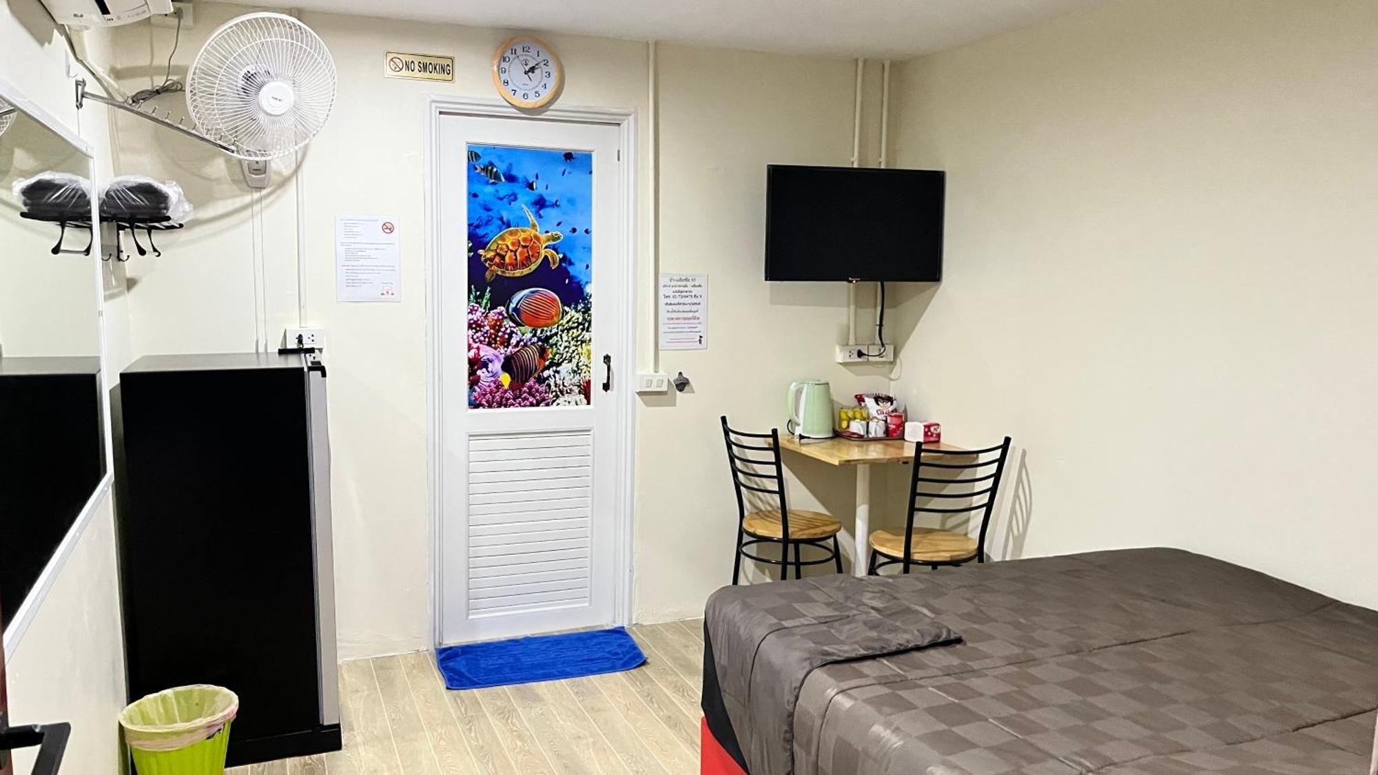 בנגקוק Pa Chalermchai Guesthouse מראה חיצוני תמונה